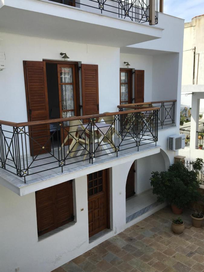 Villa Fantasia Skiathos Town Exterior photo